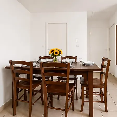 Apartament Lumineux, Piscine & Parking Prayssac